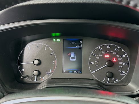 Used 2024 Toyota Corolla Cross LE w/ Moonroof Package image 19