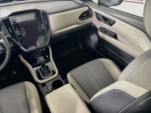 Certified 2025 Subaru Forester Premium AWD/4WD image 26