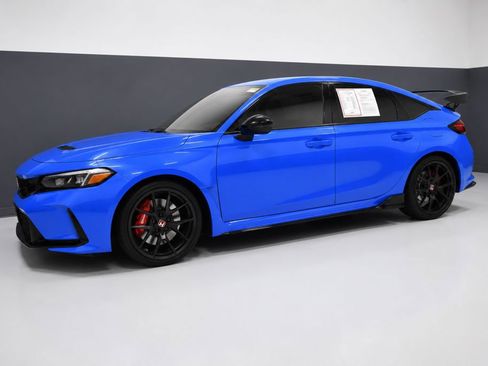 Used 2024 Honda Civic Type R image 2