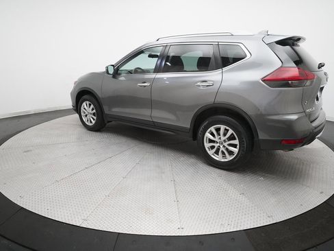Used 2020 Nissan Rogue SV image 12