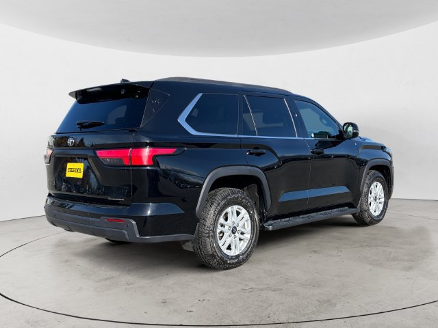 Used 2026 Toyota Sequoia SR5 w/ SR5 Premium Package AWD/4WD image 5