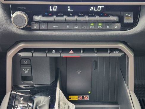 New 2026 Toyota Tundra Limited image 17