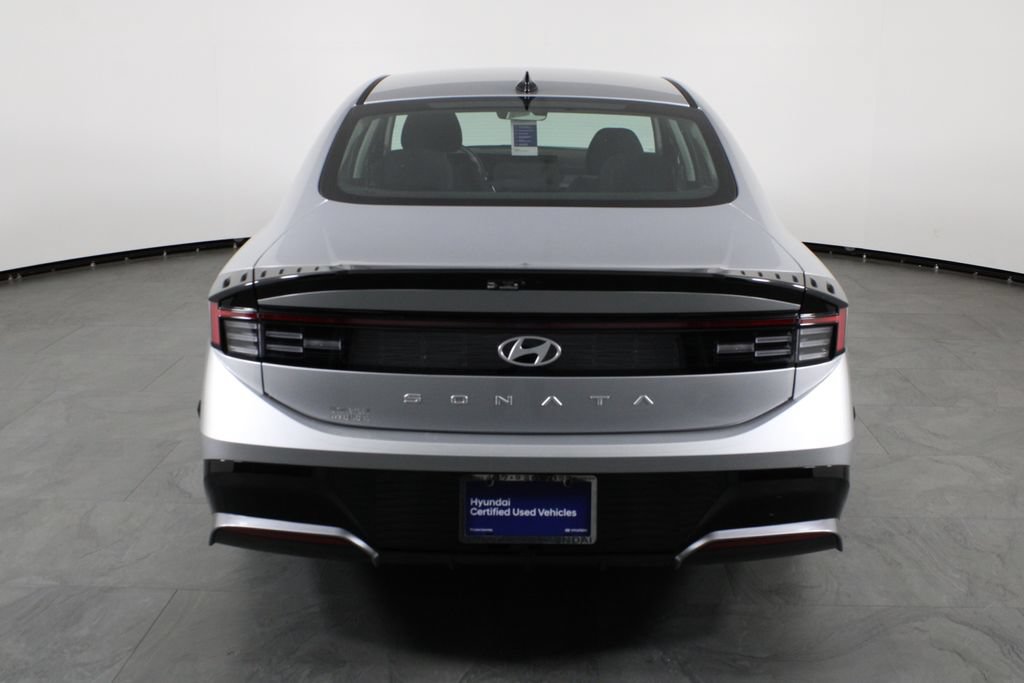 Certified 2026 Hyundai Sonata SEL FWD image 11