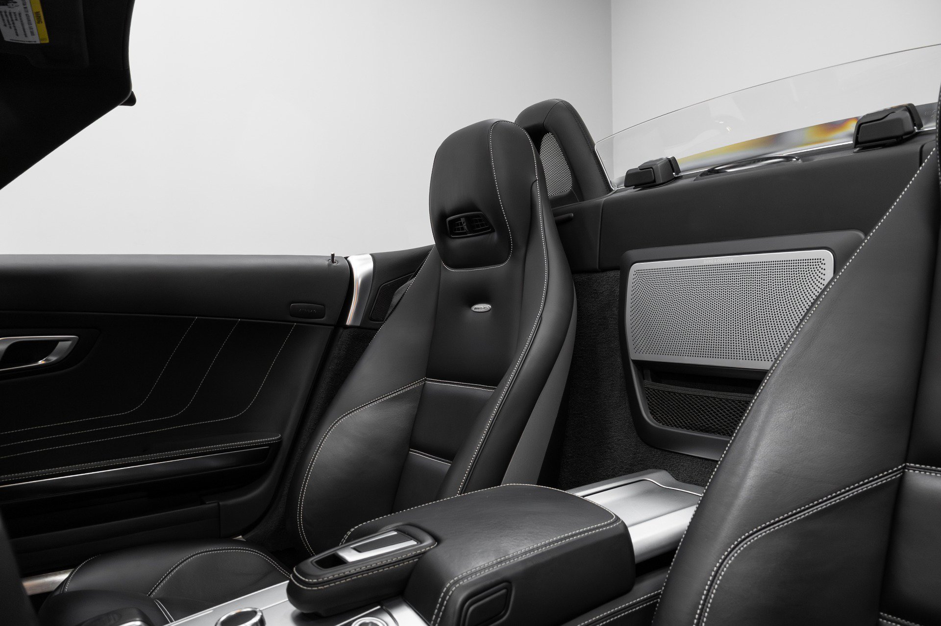 Used 2012 Mercedes-Benz SLS AMG Roadster image 8