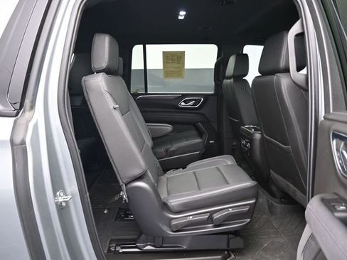 Used 2024 Chevrolet Suburban Z71 w/ Z71 Off-Road Package image 36