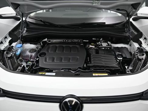 New 2026 Volkswagen Tiguan SE image 15