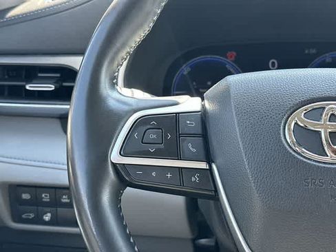 Used 2023 Toyota Highlander Limited AWD/4WD image 9