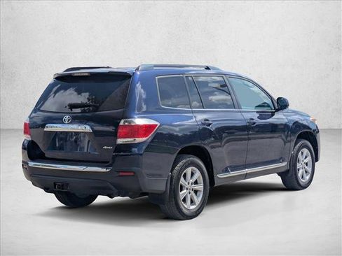 Used 2012 Toyota Highlander 4WD w/ Tech Pkg image 5