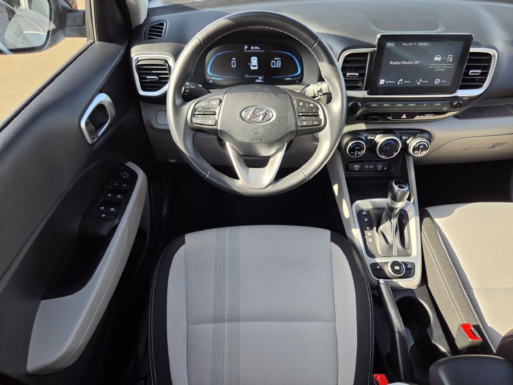 Used 2026 Hyundai Venue SEL FWD image 13