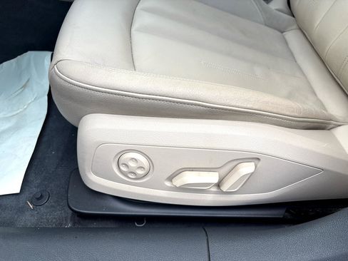 Used 2018 Audi A4 2.0T Premium w/ Convenience Package image 18