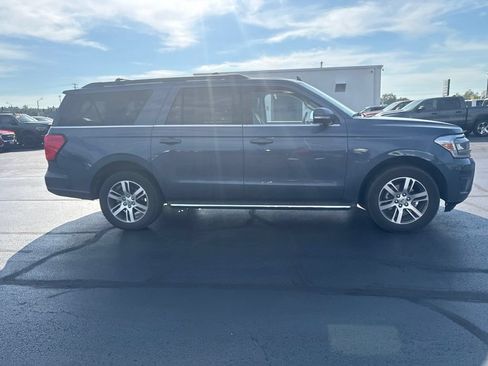 Used 2022 Ford Expedition Max XLT AWD/4WD image 10