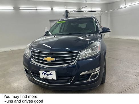 Used 2015 Chevrolet Traverse LT w/ Style and Technology Package FWD image 5