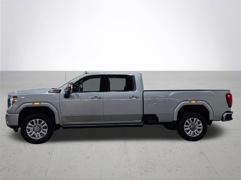 Used 2023 GMC Sierra 3500 Denali w/ Denali Ultimate Package image 15