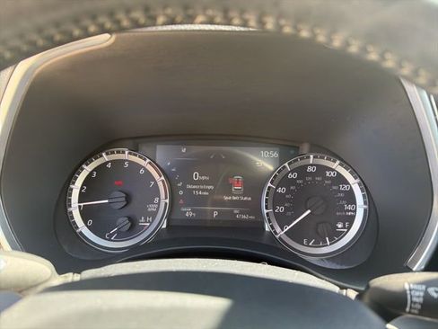 Used 2023 Toyota Highlander XLE FWD image 16