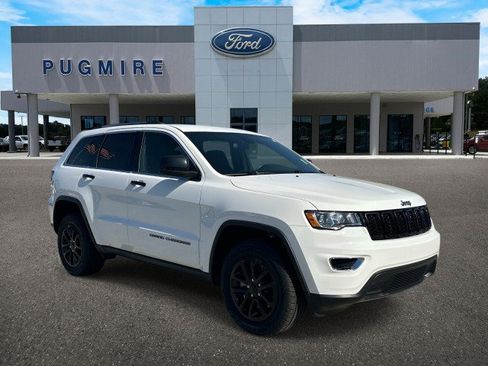 Used 2021 Jeep Grand Cherokee Laredo AWD/4WD image 1