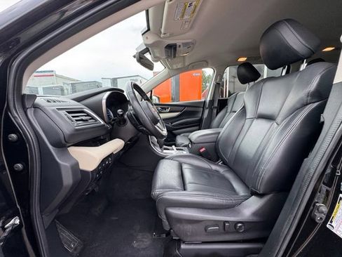 Used 2022 Subaru Ascent Limited AWD/4WD image 10