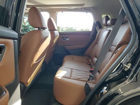 New 2026 Nissan Rogue Platinum w/ Platinum Premium Package image 5