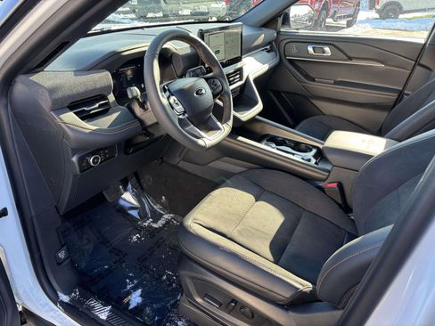 New 2026 Ford Explorer Tremor w/ Tremor Convenience Package image 25