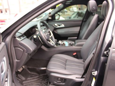 Used 2021 Land Rover Range Rover Velar R-Dynamic S image 21