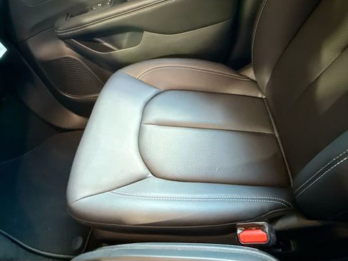 Used 2026 Chrysler Pacifica Select FWD image 24