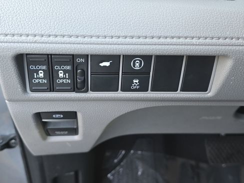 Used 2021 Honda Odyssey EX-L image 31