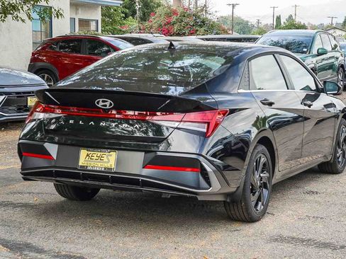 New 2026 Hyundai Elantra SEL Sport Premium image 4