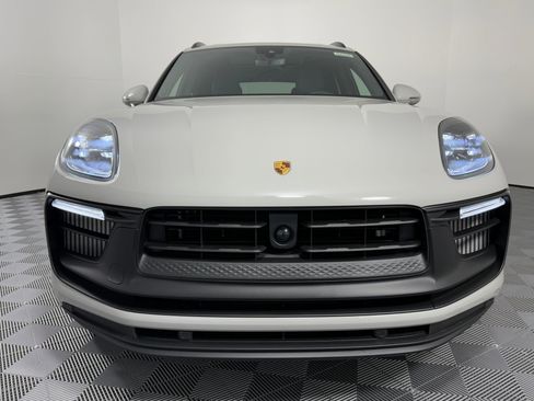 New 2026 Porsche Macan GTS image 6