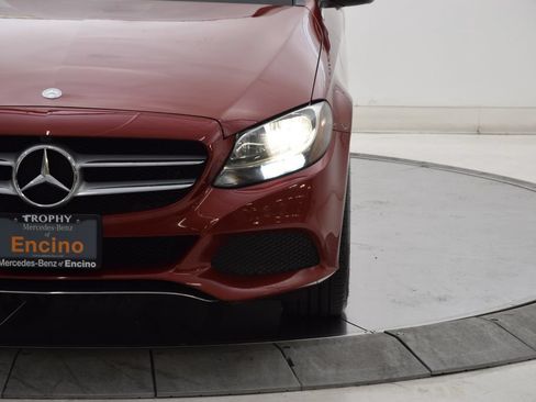 Used 2016 Mercedes-Benz C 300 Sedan w/ Surround View Package image 9