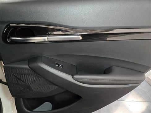 Used 2023 Kia Seltos SX image 23