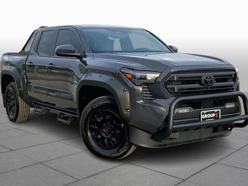 Used 2024 Toyota Tacoma SR5 image 3