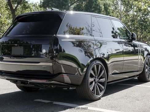 Used 2026 Land Rover Range Rover SV AWD/4WD image 8
