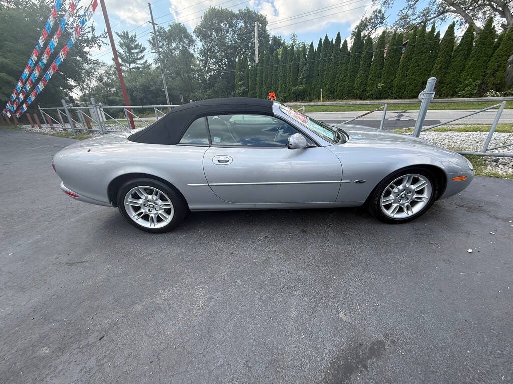 Used 2002 Jaguar XK8 Convertible RWD image 3