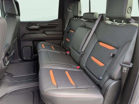 Used 2024 GMC Sierra 1500 AT4 w/ AT4 Premium Package image 16