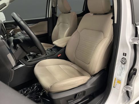 Used 2024 Ford Ranger Lariat image 4