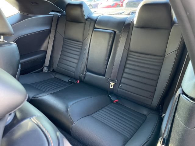 Used 2016 Dodge Challenger R/T Scat Pack RWD image 43