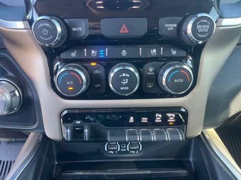 Used 2020 RAM 1500 Laramie AWD/4WD image 27