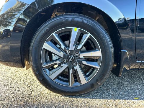 New 2025 Nissan Versa SV w/ Trunk Package image 11