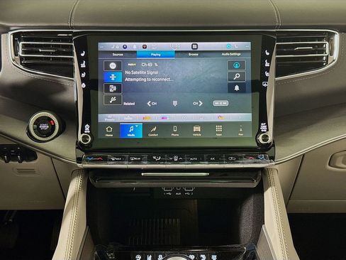 New 2026 Jeep Grand Wagoneer L Limited AWD/4WD image 15