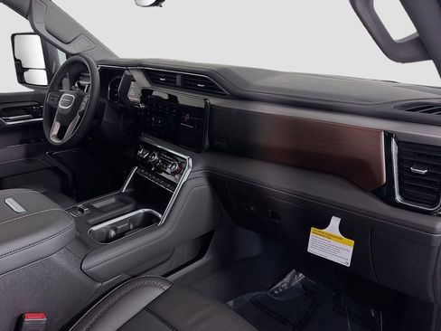 New 2026 GMC Sierra 3500 Denali w/ Denali Reserve Package image 30
