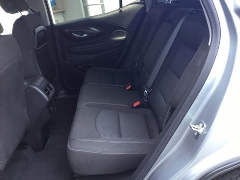 Used 2024 GMC Terrain SLE image 19