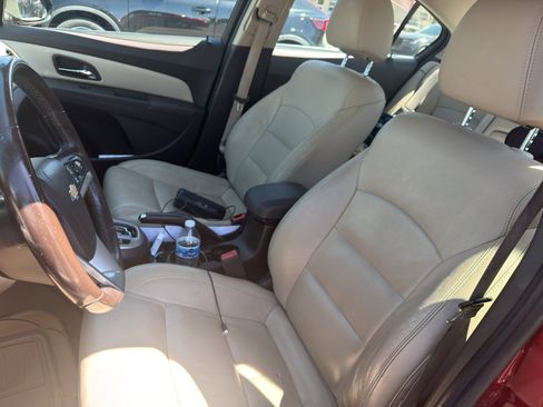 Used 2013 Chevrolet Cruze LT w/ Enhanced Safety Package FWD image 7