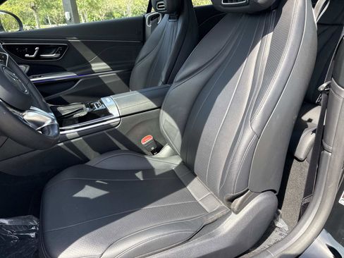 Used 2025 Mercedes-Benz CLE 300 4MATIC Cabriolet image 14