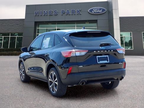 Used 2022 Ford Escape SE w/ SE Sport Appearance Package AWD/4WD image 5