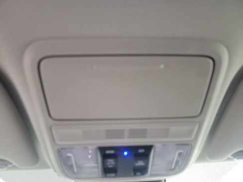 Certified 2025 Honda Odyssey Touring image 21