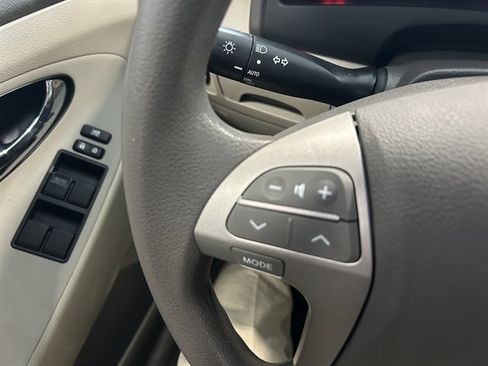 Used 2009 Toyota Camry SE image 29