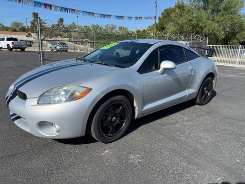 Used 2008 Mitsubishi Eclipse GT image 2