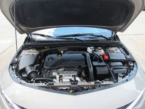 Used 2025 Chevrolet Malibu LT image 48