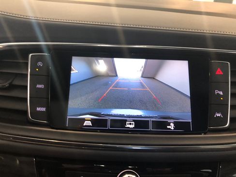 Used 2023 Buick Enclave Essence w/ Experience Buick Package image 20