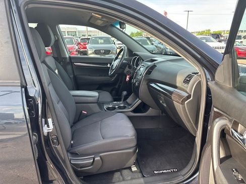 Used 2012 Kia Sorento LX AWD/4WD image 35
