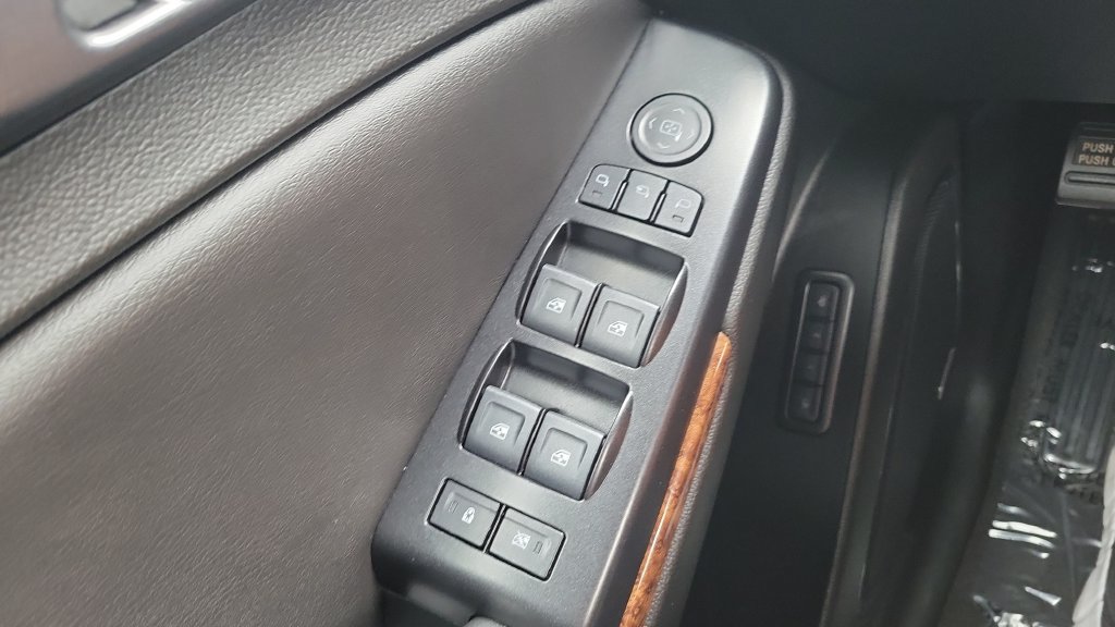 Used 2020 Chevrolet Tahoe Premier AWD/4WD image 18